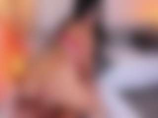 Live cam show with LauraCarther - Blowjob on StripNow