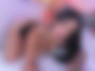 Live cam show with LauraCarther - Facial on AdultVida.com