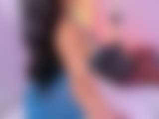 Live cam show with LauraCarther - Petite on ObeyMaria