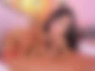 Live cam show with LauraCarther - Brown Eyes on Camsoda