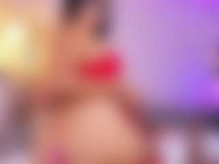 Live cam show with LauraCarther - Spank on TeamSkeetLive