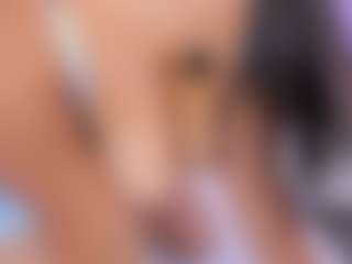 Live cam show with LauraCarther - Big Tits Small Tits on liverealitysex.com