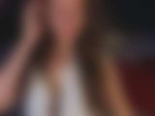 Live cam show with Agnes - Curvy on 1on1-livenow