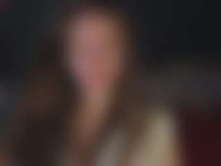 Live cam show with Agnes - Brown Hair on xDating