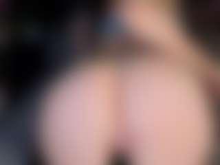 Agnes's Live Sex Cam Show