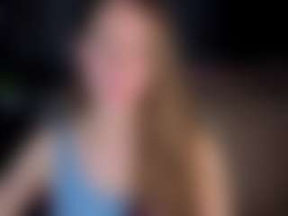 Live cam show with Agnes - Dreads on Camsoda