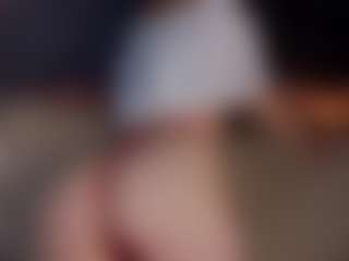 Agnes's Live Sex Cam Show