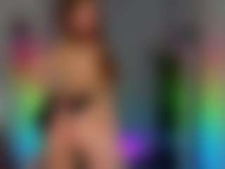 Live cam show with Agnes - College Brown Hair on Milfs Live
