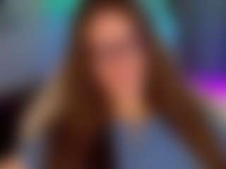 Live cam show with Agnes - Shaved Pussy on Strip Flash - Live Sex Shows