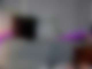 Live cam show with Casey - Striptease on AdultVida.com
