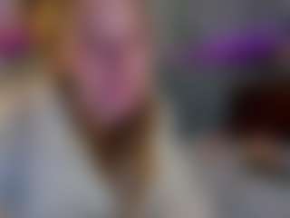 Live cam show with Casey - Curvy on Fapmatic.com