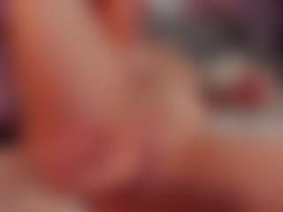 Live cam show with Casey - Spank on AdultVida.com