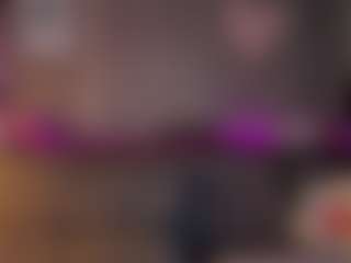 Live cam show with Casey - Teen (18+) on Livezox