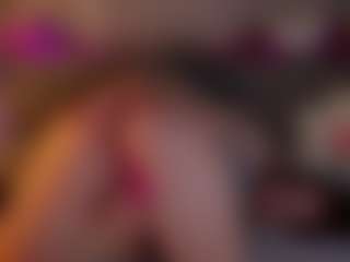 Live cam show with Casey - Blue Eyes on crypto-cams