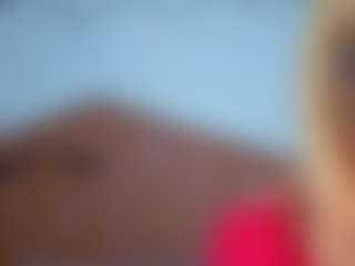 Live cam show with emma-wockll-t - Handjob on SquirtSoMuch
