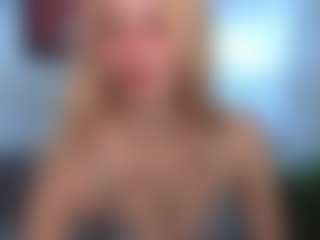 emma-wockll-t's Live Sex Cam Show
