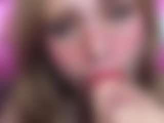 Live cam show with emma-wockll-t - Spank on Milfs Live