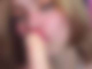 emma-wockll-t's Live Sex Cam Show