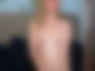 Live cam show with emma-wockll-t - Spank Red Hair on fuklive.com