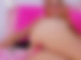 emma-wockll-t's Live Sex Cam Show