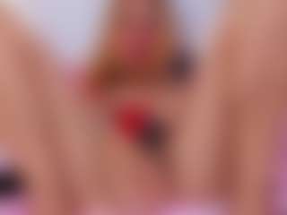 Live cam show with emma-wockll-t - Blonde Hair HD on SinfulBabes