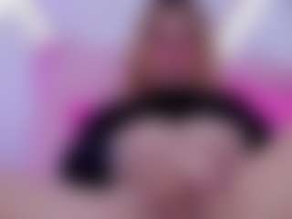 emma-wockll-t's Live Sex Cam Show