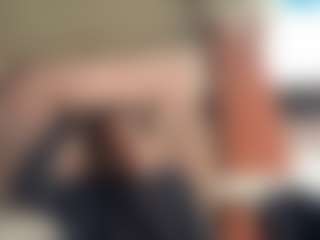 Live cam show with Zahra Bliss - Sexy on Milfs Live