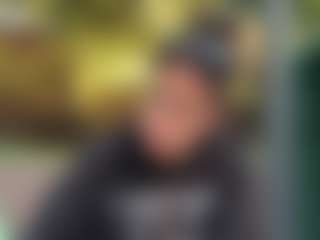 Live cam show with Zahra Bliss - Handjob on parknlotfishbdy