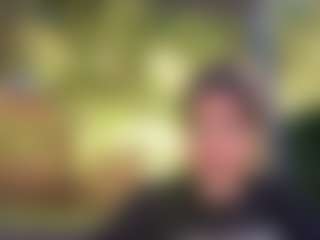 Live cam show with Zahra Bliss - Oil on studioflirtlive.com