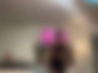 Live cam show with Zahra Bliss - Cute on sexytreat.net
