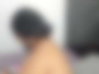 Live cam show with Afrodita-Roos - Ebony on CamwithHer