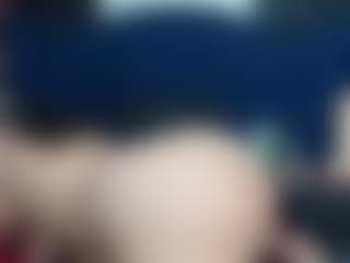 Live cam show with catalella-latina - Nipple Piercings on CamClone