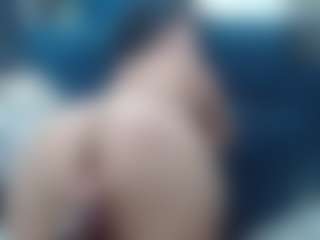 catalella-latina's Live Sex Cam Show