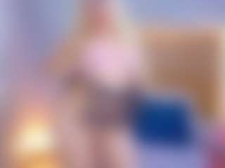 cicciolina-big MILF webcam performer live streaming