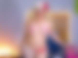 Live cam show with cicciolina-big - Smoke on CamClone