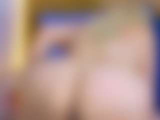 Live cam show with cicciolina-big - Mature on Camiplay Live