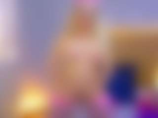 Live cam show with cicciolina-big - Twerk on Camsoda