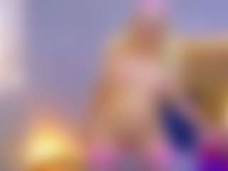 Live cam show with cicciolina-big - Twerking on EXY