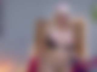 Live cam show with cicciolina-big - Joi on Dare Cams
