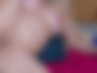 Live cam show with cicciolina-big - Granny Dildo on TeamSkeetLive