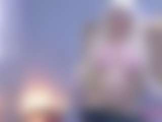 cicciolina-big MILF webcam performer live streaming