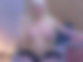 Live cam show with cicciolina-big - Erotic on 1on1-livenow