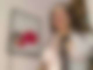 Live cam show with Gaby Manson - Slave on Camsoda
