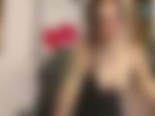 Live cam show with Gaby Manson - Gamer on Mixed Magazine Live