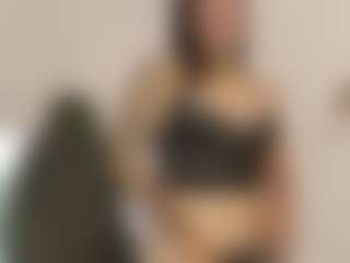 Live cam show with Gaby Manson - Game on Chatstar