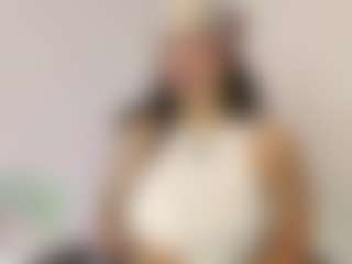 Live cam show with Gaby Manson - Young Adult on Camiplay Live