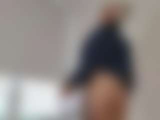 Live cam show with Gaby Manson - Wet on Fling VIP Chat