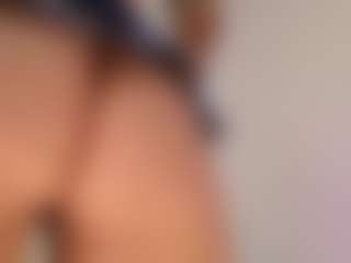 Live cam show with Gaby Manson - Blue Eyes on madthumbs