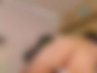 Live cam show with Gaby Manson - Tease on madthumbs