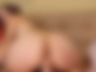Live cam show with Gaby Manson - Moaning on liverealitysex.com